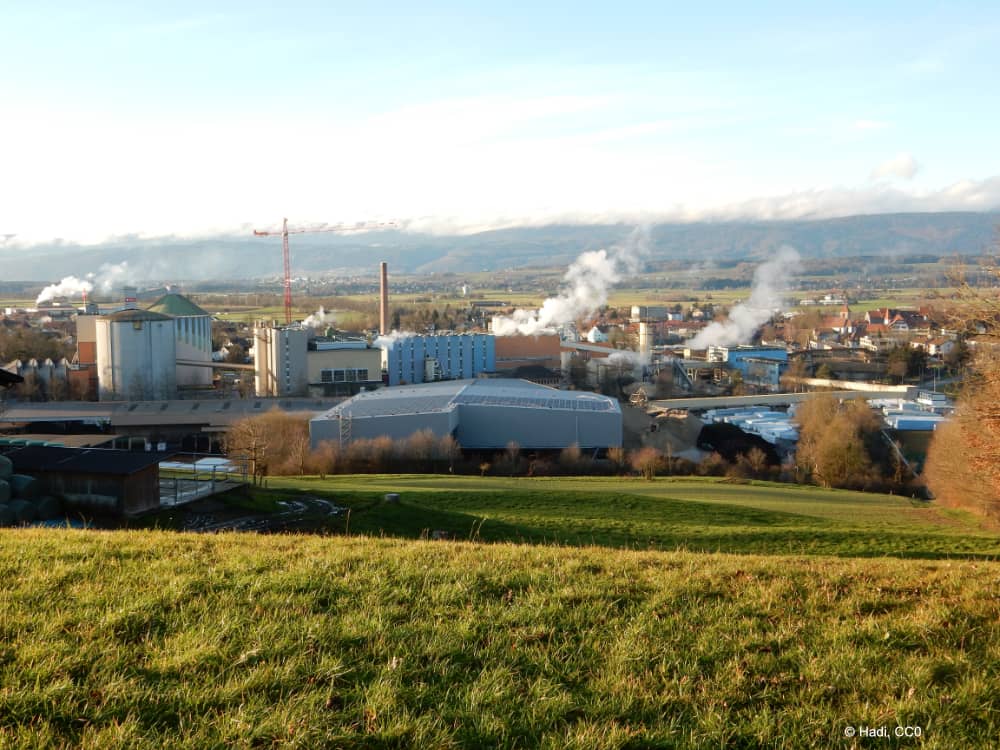 picture of sugar plant in Aarberg